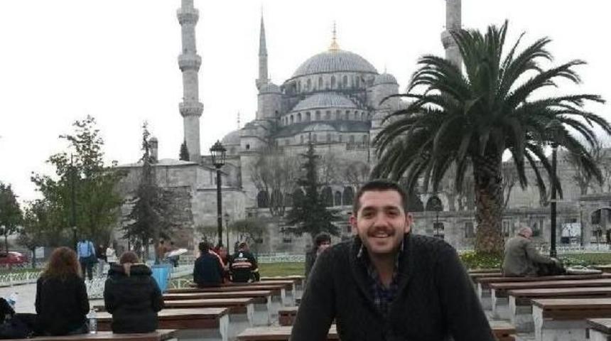 &Uuml;lk&uuml;c&uuml;leri Taşıyan Midib&uuml;s Kaza Yaptı: 7 Yaralı (2)