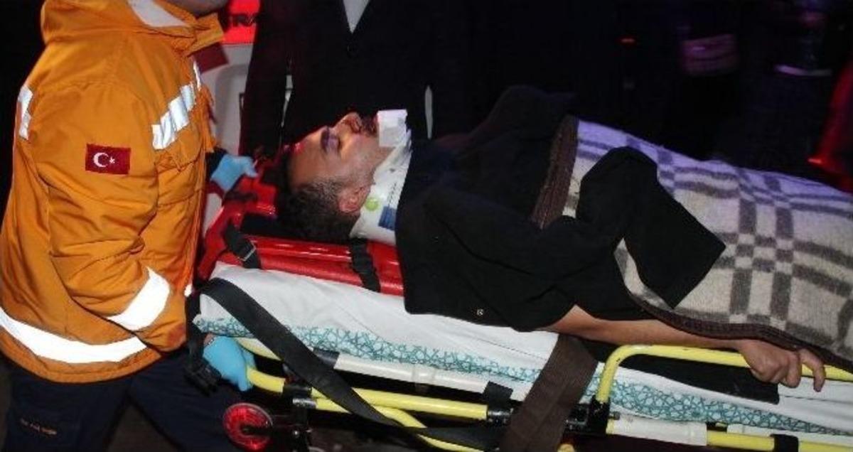 Mhp&rsquo;lileri Taşıyan Midib&uuml;s Kaza Yaptı: 1 &Ouml;l&uuml;, 9 Yaralı