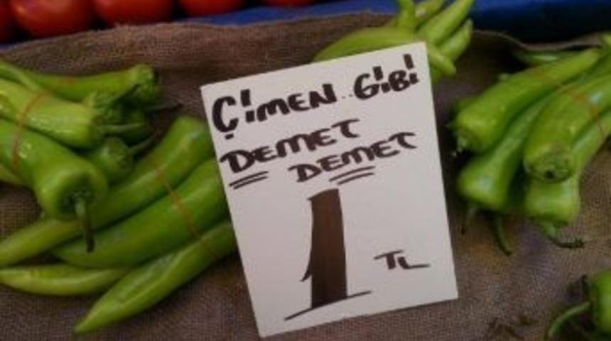 Pazara Kar Yağdı, Biber Bile Demet Demet Satılmaya Başladı