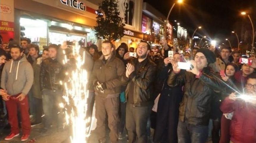 Sakarya&rsquo;da S&uuml;rpriz Evlenme Teklifi