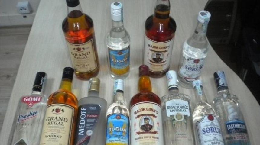 Kars&rsquo;ta Ka&ccedil;ak İ&ccedil;ki Ve Sigara Ele Ge&ccedil;irildi