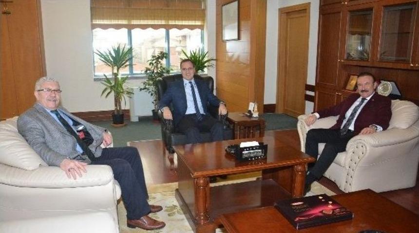 Başkan Doğan Kaymakam Emiroğlu&rsquo;nu Ziyaret Etti