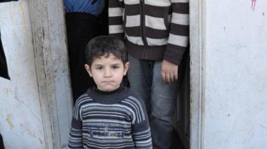 2 Odada Yaşayan 28 Suriyeli Kampa Yerleştirilecek