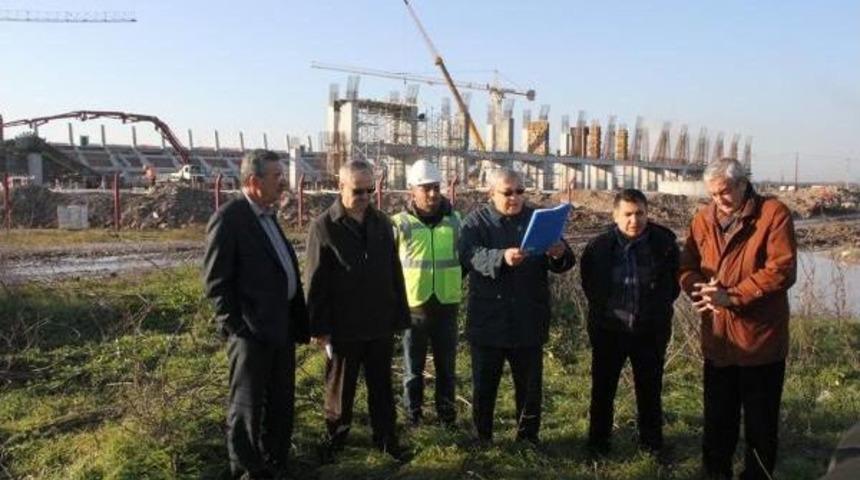 Akhisar Arena I&ccedil;in Dayanışma &Ccedil;ağrısı