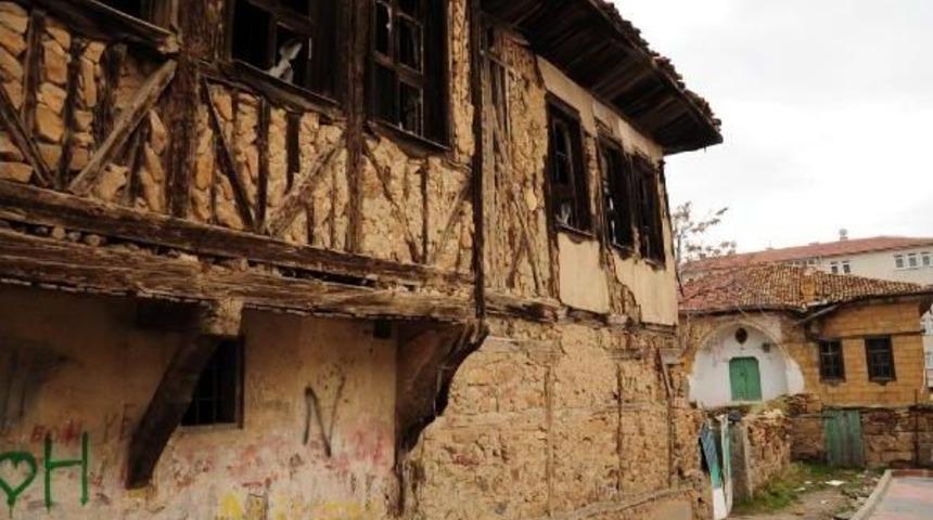 Yozgat'ta Tarihi Yapılar Restore Ediliyor