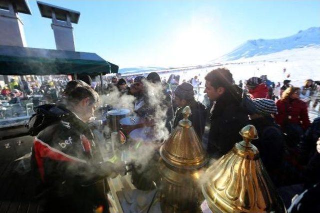 Erciyes, Hafta Sonunda Doldu, Taştı