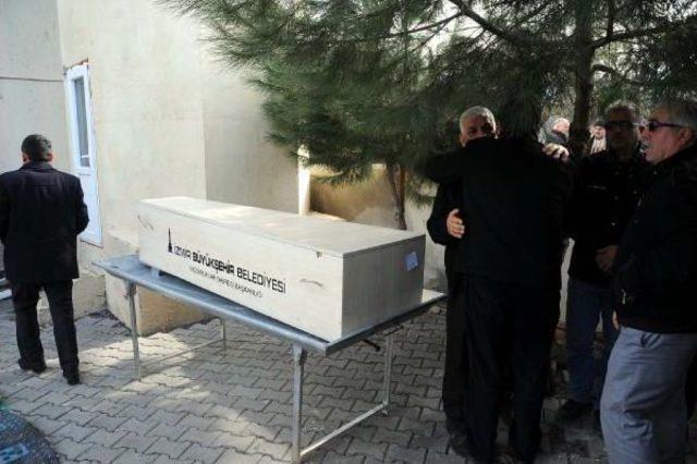 İstanbul daki Trafo Patlamasında &Ouml;len Iş&ccedil;i Niksar da Toprağa Verildi 2