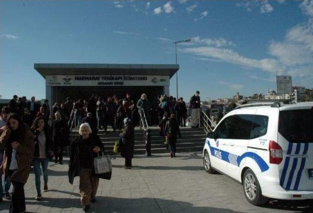 Marmaray İstasyonu&rsquo;Ndaki Ş&uuml;pheli Paket F&uuml;nye Ile Patlatıldı 2