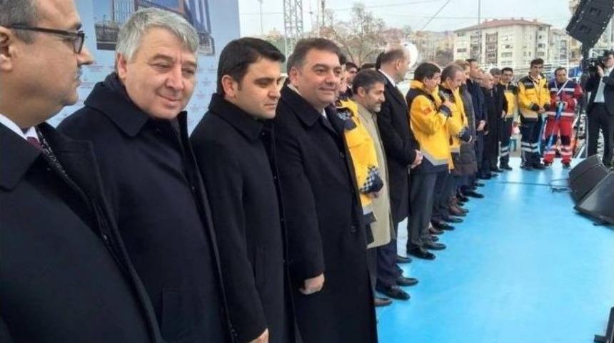 Sağlık Bakanlığı&rsquo;ndan D&uuml;zce&rsquo;ye 5 Ambulans