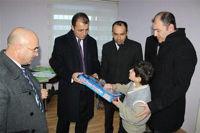 İşadamlarından Umut Işığı Projesi&rsquo;ne Destek 1