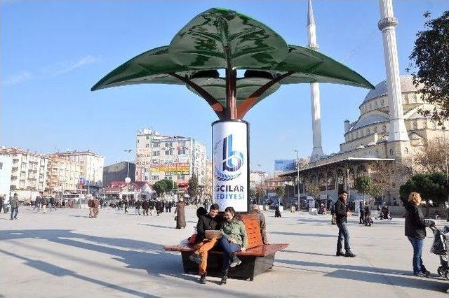 Bağcılar’da Şarj Eden Akıllı Banklar 2