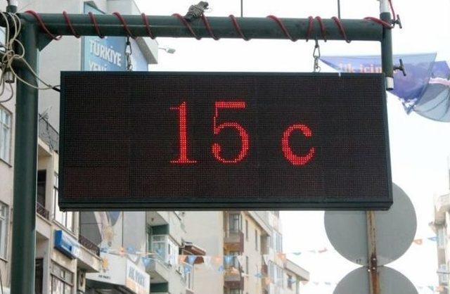 Tekirdağ&rsquo;da G&uuml;neş Y&uuml;z&uuml;n&uuml; G&ouml;sterince Parklar Doldu 2