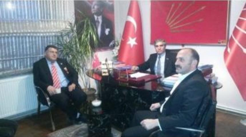 Erzurum Şehit Aileleri Ve Gazilerden Chp İl Başkanlığına Ziyaret