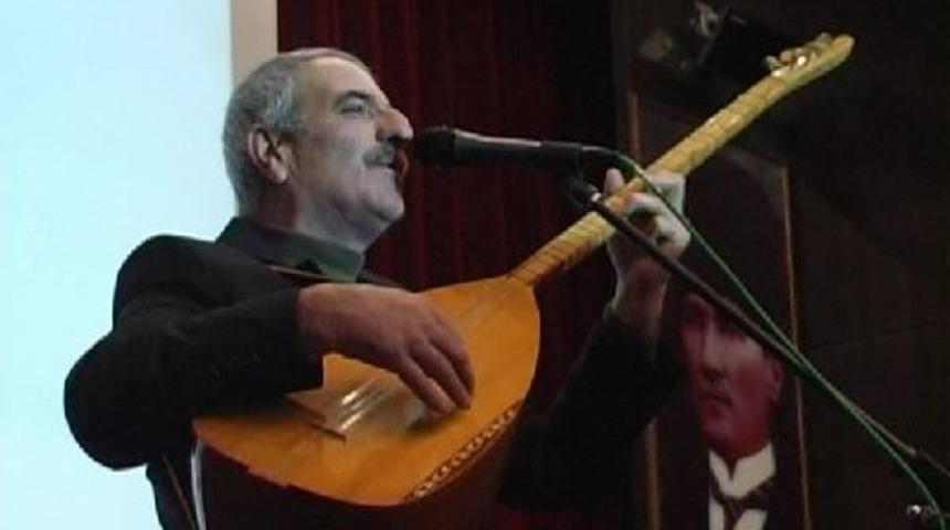 'kars &Ccedil;ocuk Oyunları' Kitabının Tanıtımında Vali Aşık Oynadı