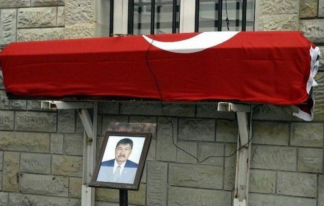 Vali Yardımcısı &Uuml;nal Yıldırım Son Yolculuğuna Uğurlandı 1