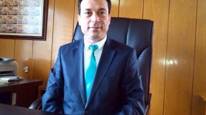 Sındırgı'da Kar Yağışı Ağa&ccedil;lara Zarar Verdi