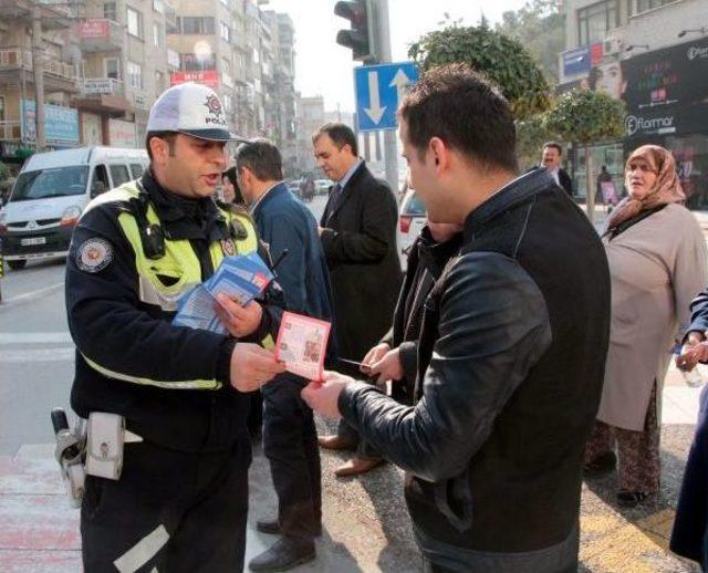 Polise Rağmen Geçtiler