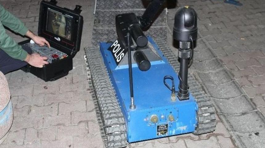 Alibeyk&ouml;y&rsquo;de Ş&uuml;pheli &Ccedil;anta Paniği