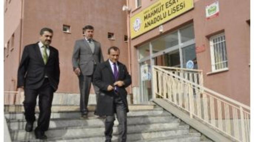 Sınav Başvurusu Yapamayan Hasta Gencin İmdadına Kaymakam Yetişti