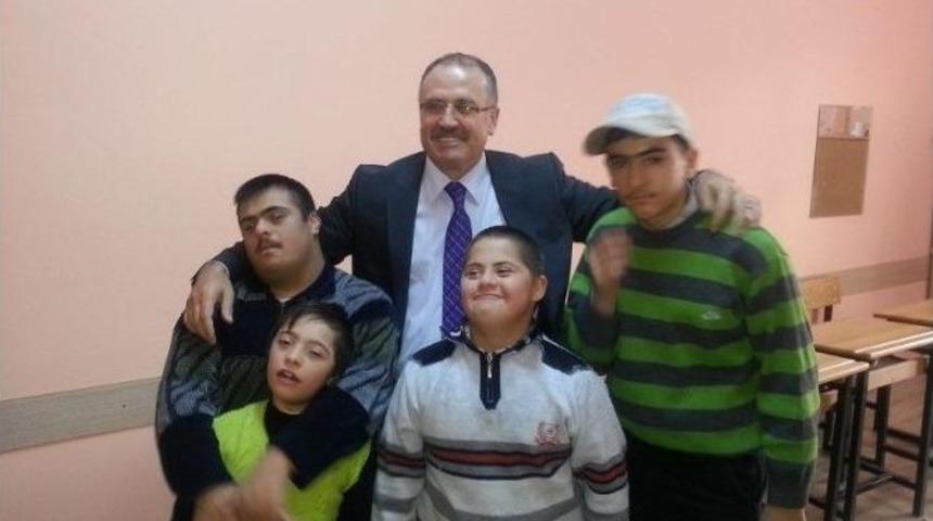 Engelleri Yaşam Merkezi İle Engelleri Aşıyorlar