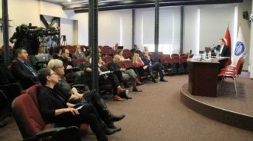 2014&rsquo;de Halk İşsizlik Ve Ekonomiyi Konuştu, Paralel Yapı Kamuoyu G&uuml;ndemine Girmedi