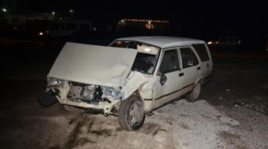 Başkent&rsquo;te İş&ccedil;i Servisi Kaza Yaptı: 5 Yaralı