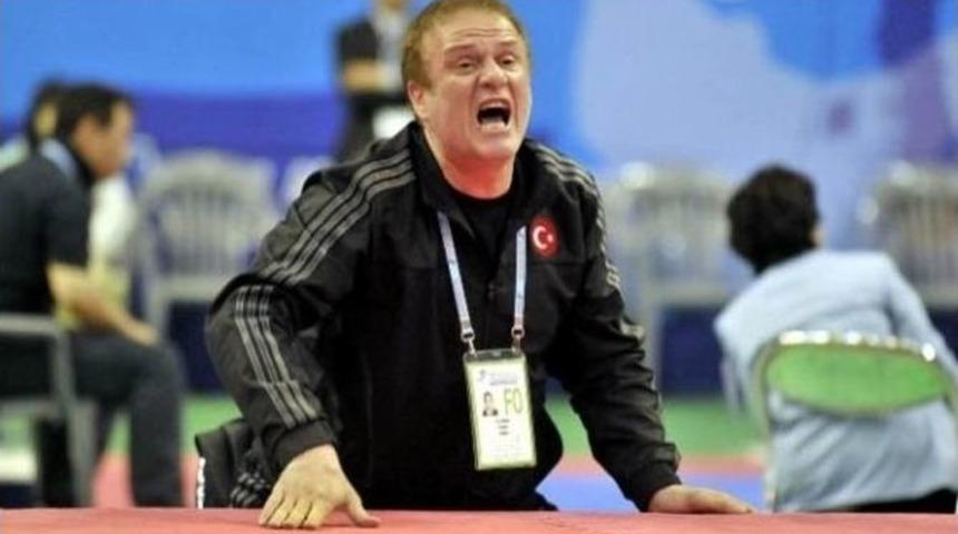 Tekvandoda Ali Şahin D&uuml;nyanın En İyi Antren&ouml;r&uuml; Se&ccedil;ildi