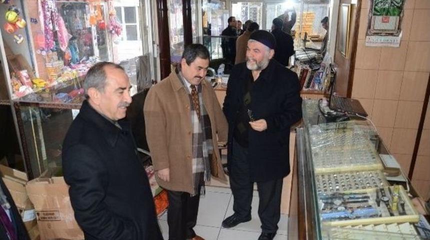 Başkan Eser Esnafları Ziyaret Etti