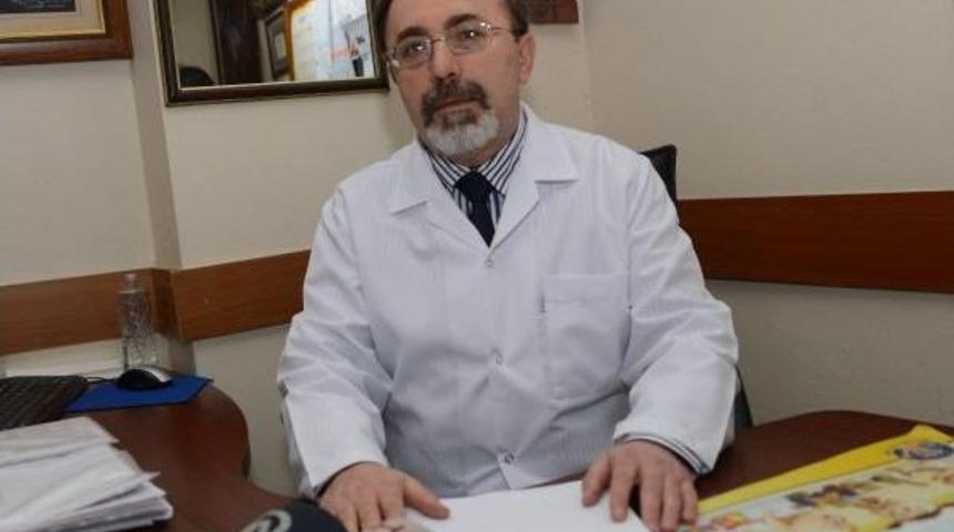 Prof. &Ouml;zt&uuml;rk,  "(Yaşar Kemal'in Sağlık Durumu) Olumlu Beklentimiz Giderek Artmaktadır