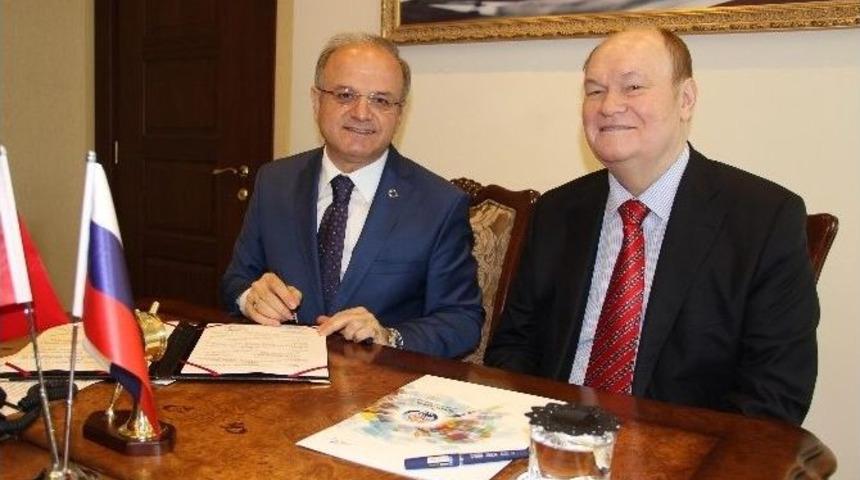 Mersin İle Rusya&rsquo;nın Penza Kenti Arasında İşbirliği Anlaşması İmzalandı
