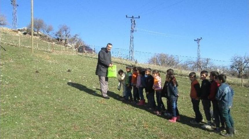 &Ouml;ğrencilere Giyim Yardımı