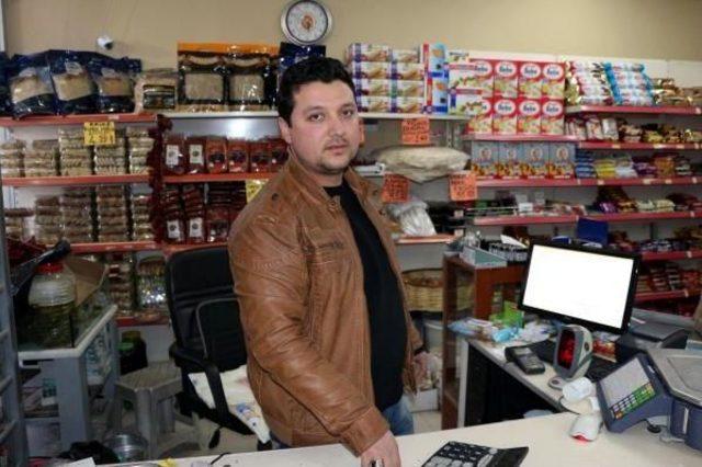 Kameralara Rağmen Marketteki Hırsızlıklar Esnafı Bıktırdı