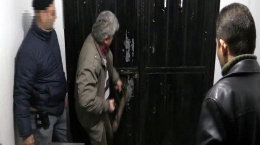 Mersin&rsquo;de Siyasi Partiye Kumar Operasyonu