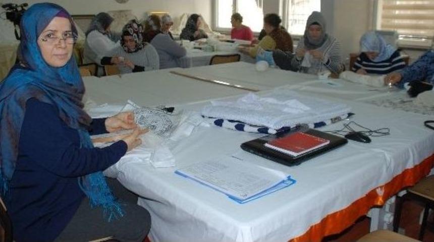 Kadınların Yeni Terapisi Dikiş Nakış