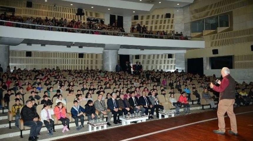 40 Bin &Ouml;ğrenciye Değerler Eğitimi Semineri