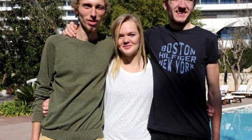 Kanyonda 3 G&uuml;n&uuml; Anlattılar: Y&uuml;zde 2'lik Telefon Şarjı Hayatımızı Kurtardı