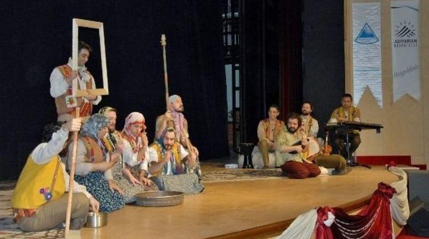 Misafir Ayakta Alkışlandı