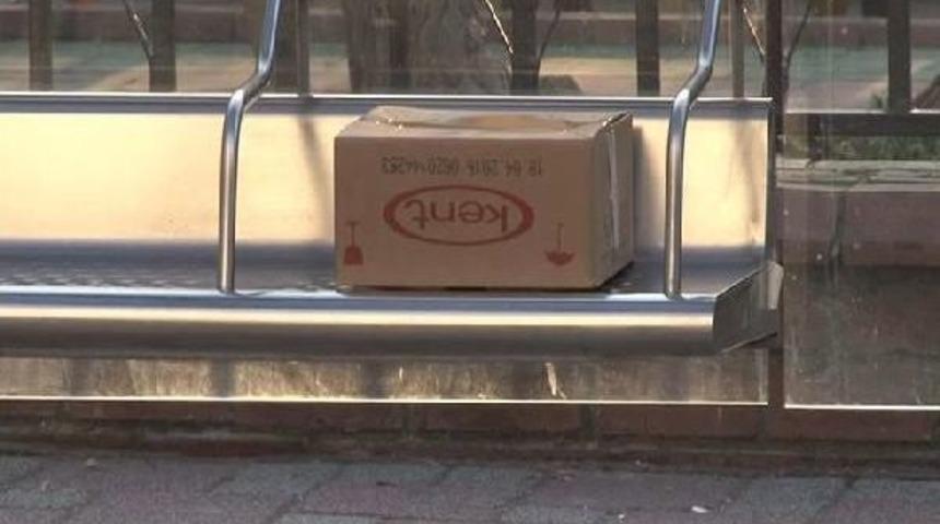 Otob&uuml;s Durağında Ş&uuml;pheli Koli Alarmı