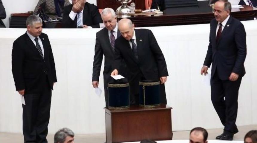 Meclis'te Tarihi G&uuml;n (12)