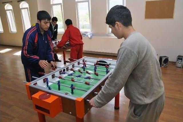 Hayata Gen&ccedil;lik Merkeziyle Bağlanıyorlar 3