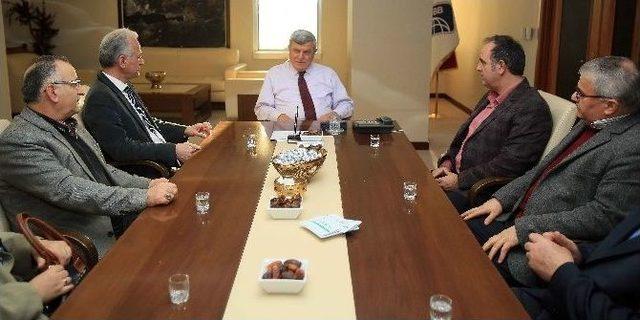 Karaosmanoğlu: &ldquo;muhtarlar Mahallelerin Belediye Başkanıdır&rdquo; 1