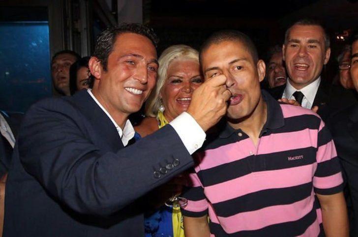 Ali Koç, Alexe forma hediye etti Ali Koç, Alexe forma hediye etti