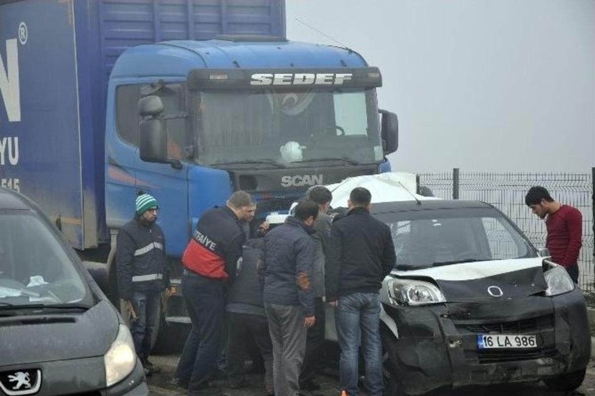 Bursa&rsquo;da 7 Ara&ccedil; Birbirine Girdi