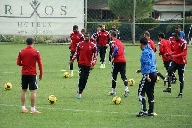 Karabükspor Kamp Çalışmalarını Tamamladı