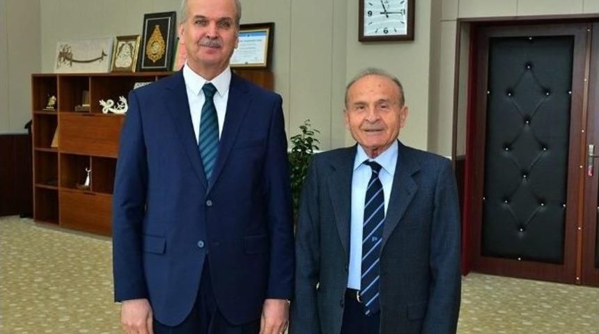 Prof.dr. G&uuml;nhan, Cb&uuml;&rsquo;ye Yurt Yaptıracak