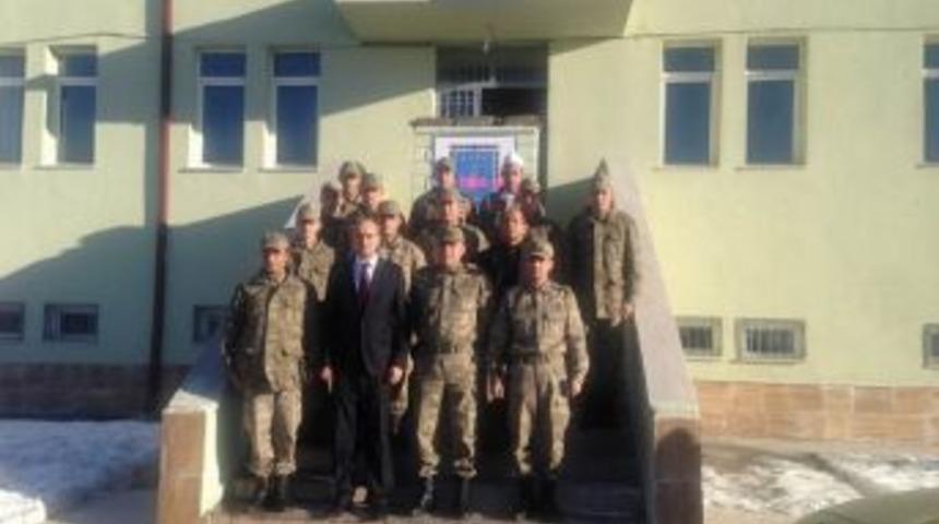 Gemerek Kaymakamı &Ouml;zbey&rsquo;den, Eğerci Jandarma Komutanlığına Ziyaret