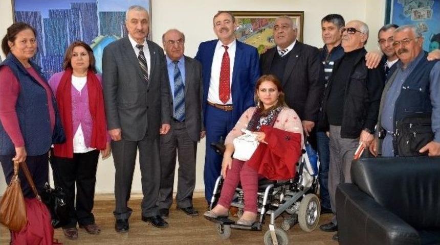 Engelliler Konfederasyonu&rsquo;ndan Başkan T&uuml;rk&rsquo;e Ziyaret