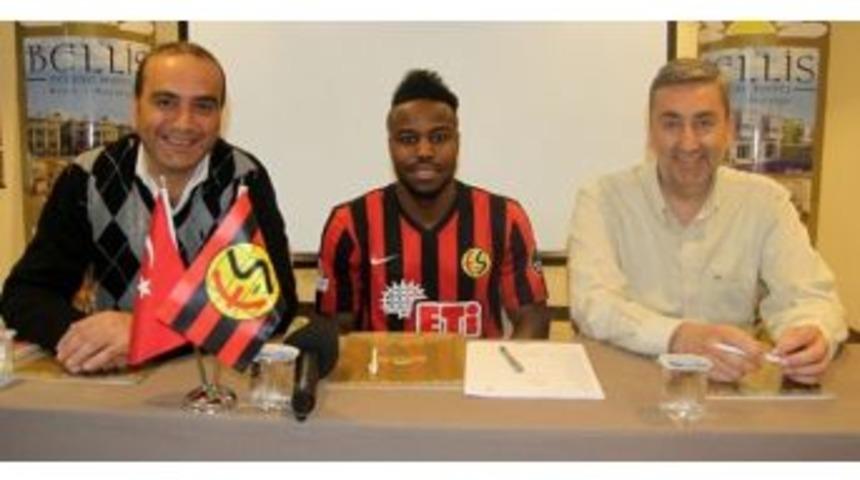 Nzuzi Bundebele Toko Eskişehirspor&rsquo;da