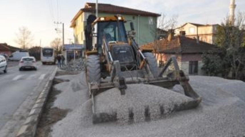 Kartepe Rahmiye Mahallesinde Parkeler Yenileniyor