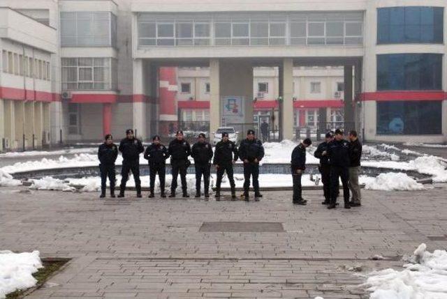 Hava Kirliliği Protestosuna Polis Engeli